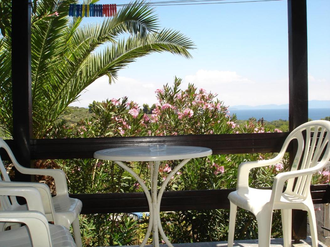 Ilias Appartements Tsaprounis Ellinika  Exterior photo
