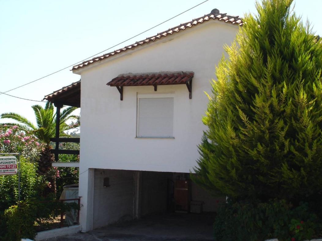 Ilias Appartements Tsaprounis Ellinika  Exterior photo